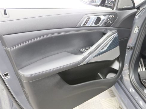 Used 2021 BMW X6 M50i w/ Executive Package AWD/4WD image 19