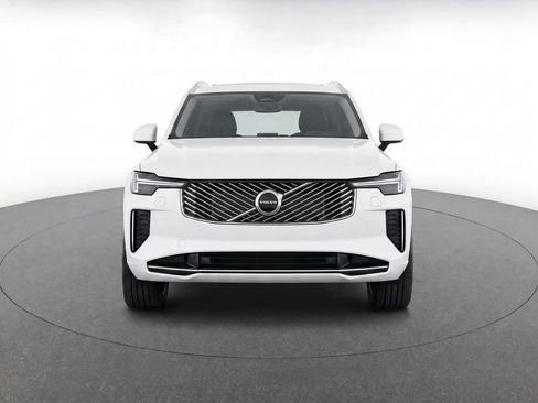 Used 2026 Volvo XC90 B5 Core AWD/4WD image 5