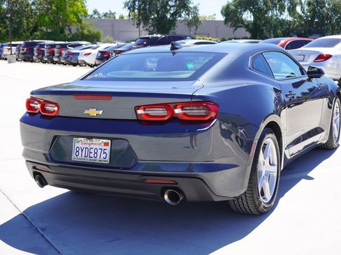 Used 2021 Chevrolet Camaro LT RWD image 9