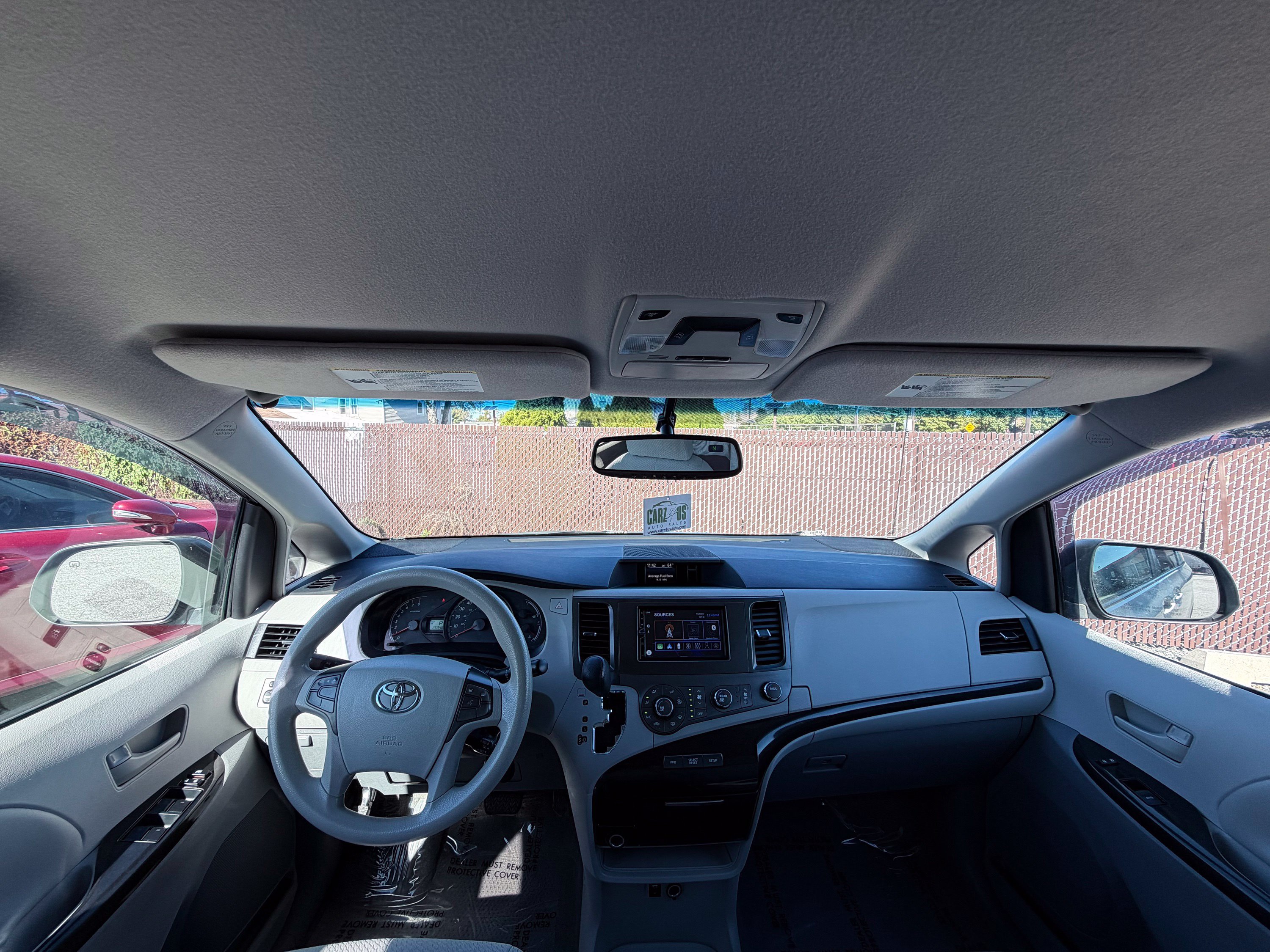 Used 2011 Toyota Sienna LE FWD image 26
