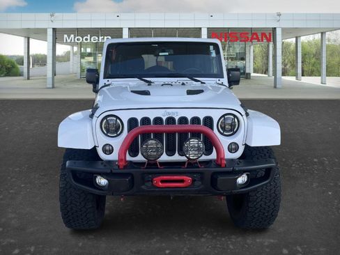 Used 2016 Jeep Wrangler Unlimited Rubicon AWD/4WD image 8