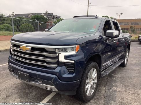 Used 2023 Chevrolet Silverado 1500 High Country w/ High Country Premium Package image 4