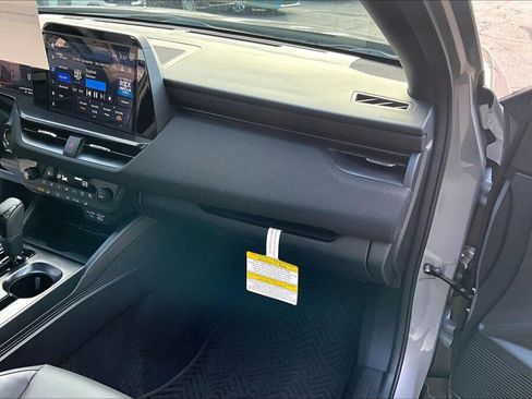 Certified 2026 Subaru Outback Premium AWD/4WD image 11