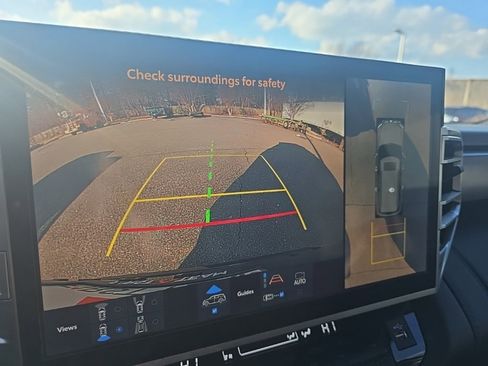 Used 2025 Toyota Sequoia Platinum image 20