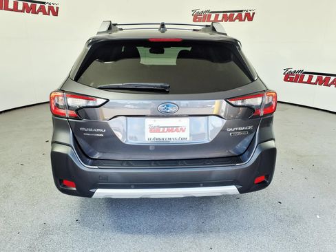 Used 2025 Subaru Outback Touring AWD/4WD image 8