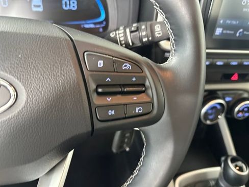 Certified 2023 Hyundai Venue SEL image 16