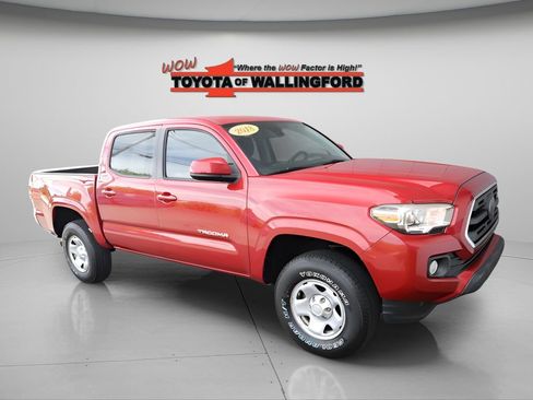 Used 2018 Toyota Tacoma SR5 RWD image 14