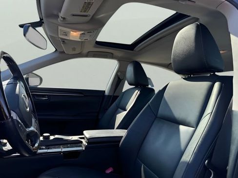 Used 2014 Lexus ES 350 w/ Premium Package image 13