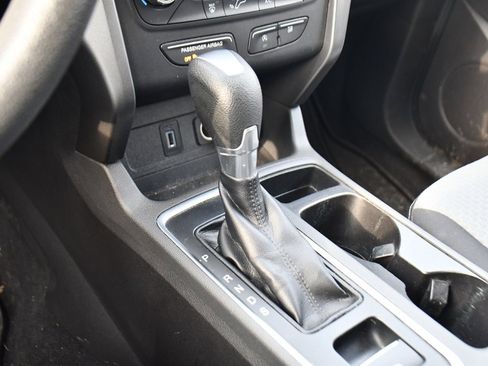 Used 2017 Ford Escape SE image 31