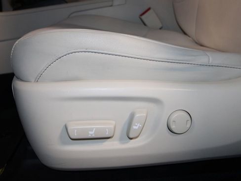 Used 2023 Lexus GX 460 Premium image 9