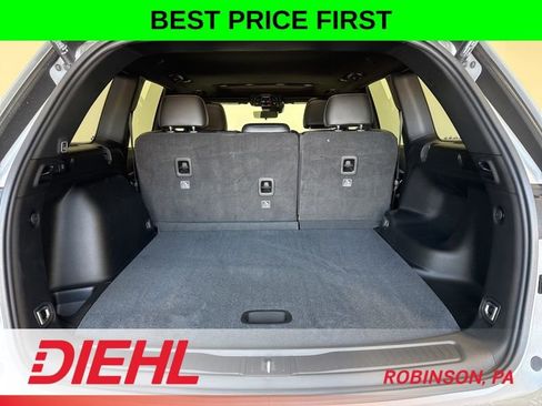 New 2026 Jeep Grand Cherokee Altitude AWD/4WD image 9