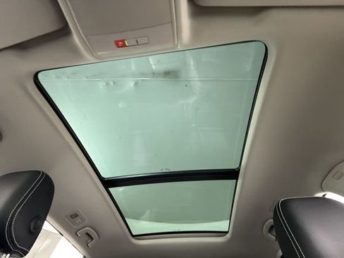 Used 2023 Volkswagen Atlas SEL image 30