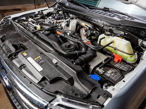 Used 2024 Ford F250 Lariat w/ Lariat Ultimate Package image 39