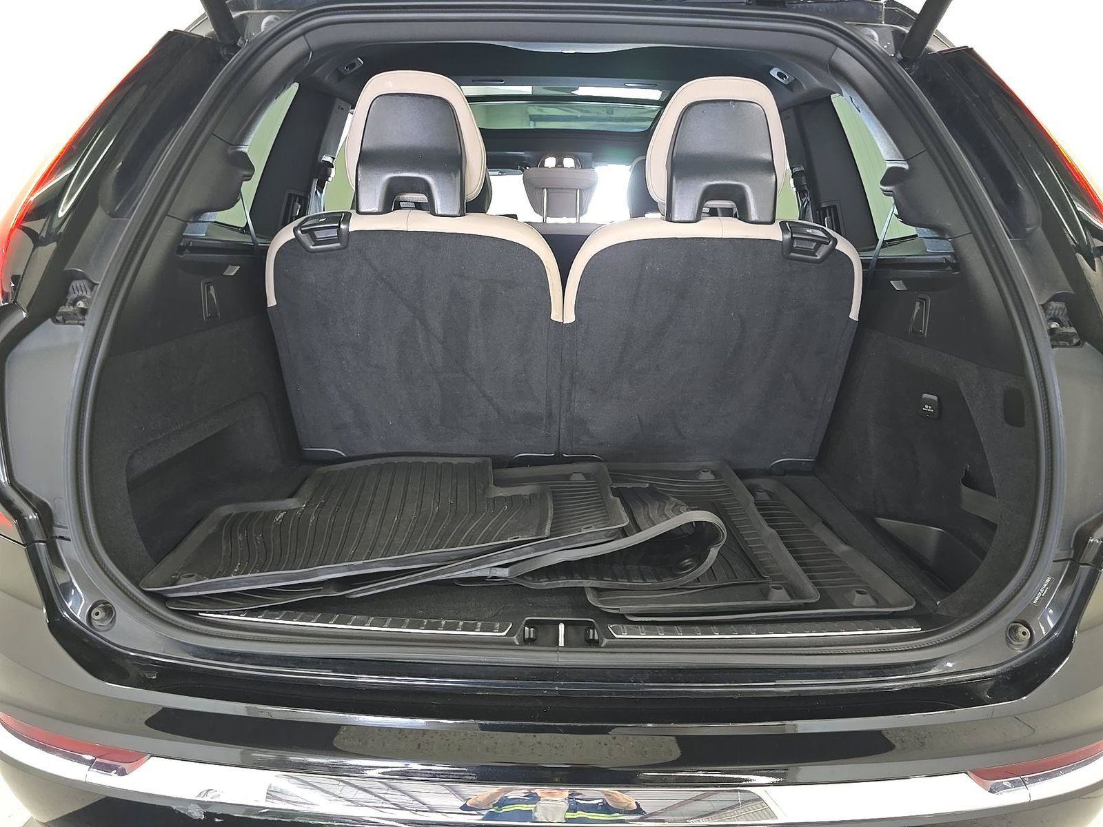 Used 2026 Volvo XC90 B5 Core w/ Protection Package Premier AWD/4WD image 8