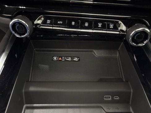 New 2026 Chevrolet Tahoe Premier image 22