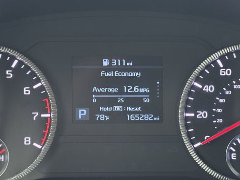 Used 2020 Kia Telluride S w/ S 8 Passenger Seating Package FWD image 34