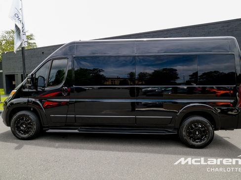Used 2023 RAM ProMaster 2500 w/ Driver Convenience Group FWD image 5