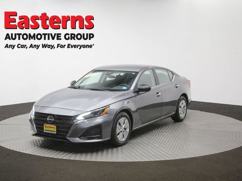 Used 2024 Nissan Altima 2.5 S FWD image 50
