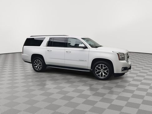 Used 2020 GMC Yukon XL SLT AWD/4WD image 47