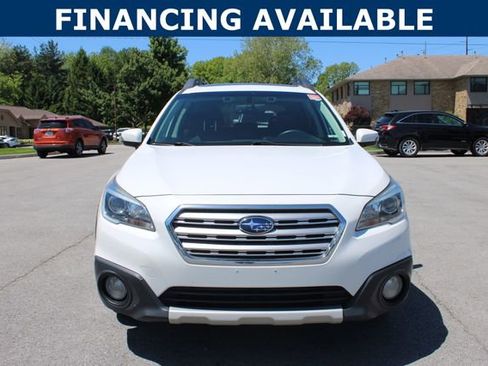Used 2017 Subaru Outback 2.5i Limited AWD/4WD image 3