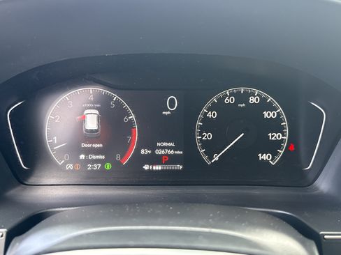 Certified 2025 Honda Pilot TrailSport image 21