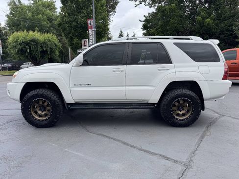Used 2004 Toyota 4Runner Sport AWD/4WD image 2