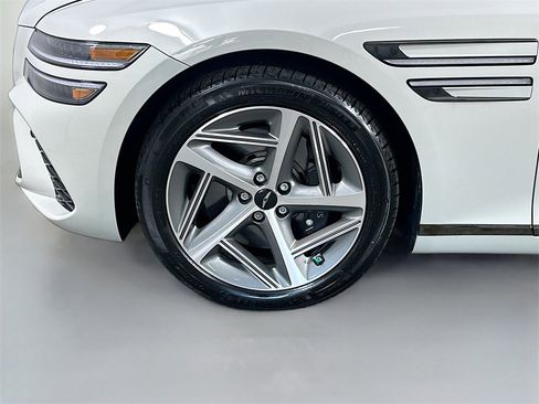 Used 2025 Genesis G80 3.5T Sport image 8