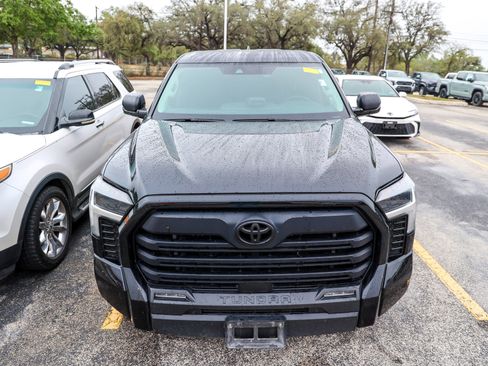 Used 2023 Toyota Tundra SR5 w/ SR5 Convenience Package AWD/4WD image 5