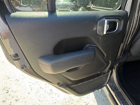 Used 2025 Jeep Wrangler Unlimited Sport S 4xe AWD/4WD image 22