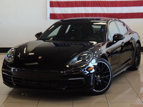 Used 2018 Porsche Panamera 4 AWD/4WD image 21