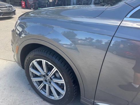 Used 2018 Audi Q7 3.0T Premium Plus image 7