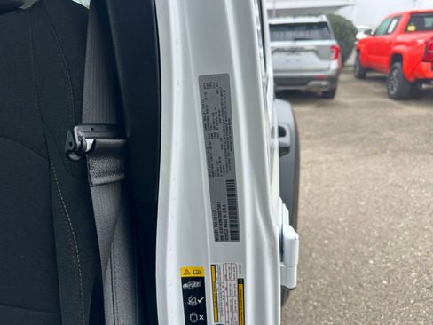 Used 2025 Jeep Wrangler Sport S image 29