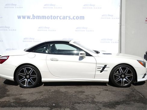 Used 2015 Mercedes-Benz SL 550 w/ White Arrow Edition image 8