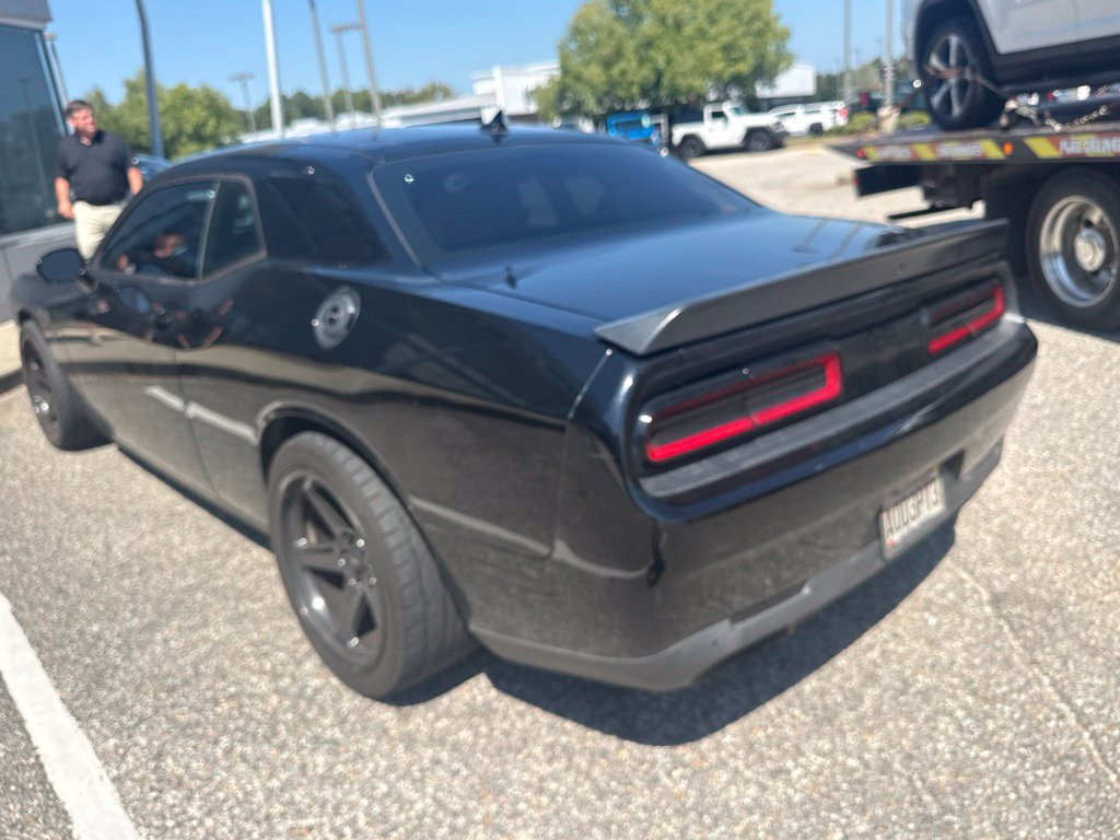 Used 2015 Dodge Challenger SRT Hellcat RWD image 5