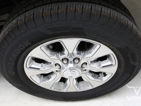 Used 2023 RAM 2500 Limited AWD/4WD image 36