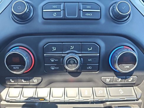Certified 2020 Chevrolet Silverado 2500 LTZ w/ LTZ Premium Package AWD/4WD image 25