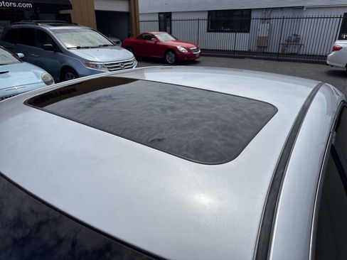 Used 2007 Toyota Camry SE FWD image 11