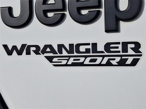 Used 2021 Jeep Wrangler Sport image 30