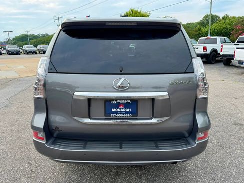 Used 2014 Lexus GX 460 w/ Premium Package AWD/4WD image 4