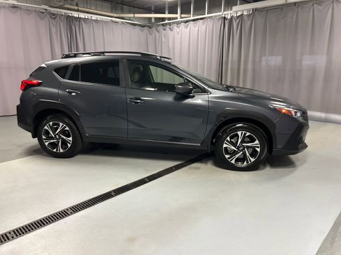 Used 2025 Subaru Crosstrek 2.0i Premium AWD/4WD image 8