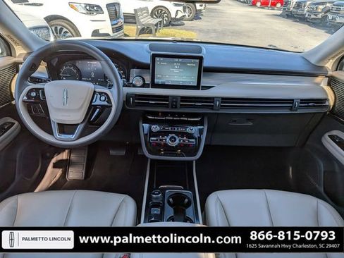 Used 2022 Lincoln Corsair FWD image 16