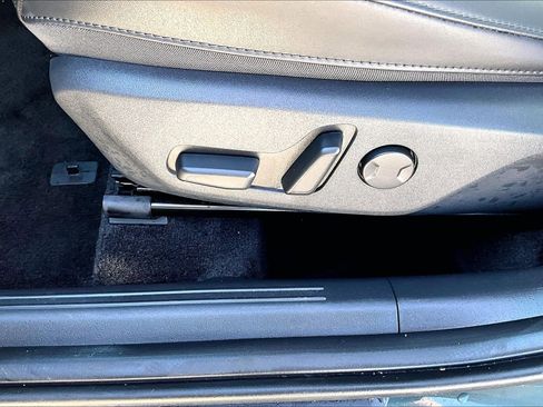 Used 2025 Kia Niro image 35