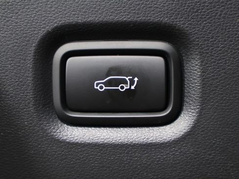 Used 2024 Hyundai Ioniq 5 SEL AWD/4WD image 17