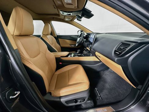 Used 2025 Lexus NX 250 FWD w/ Cold Area Package image 31