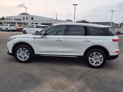 Certified 2025 Lincoln Corsair FWD image 22