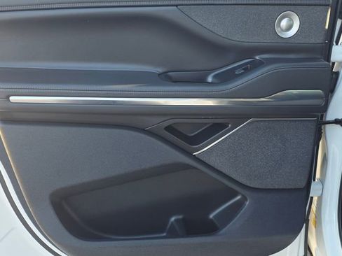 Used 2025 Lincoln Navigator L Reserve w/ Jet Appearance Package image 41