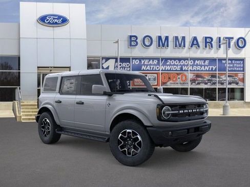 New 2026 Ford Bronco Outer Banks AWD/4WD image 7