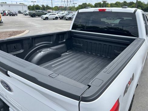 Used 2021 Ford F150 XLT AWD/4WD image 16