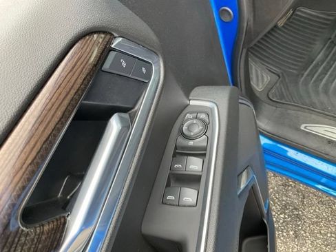 Used 2025 Chevrolet Silverado 1500 LT AWD/4WD image 8