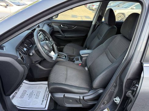 Used 2017 Nissan Rogue S AWD/4WD image 12